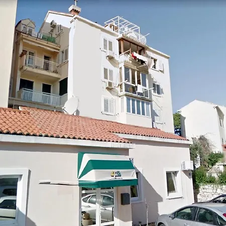 דירה Pine Tree *